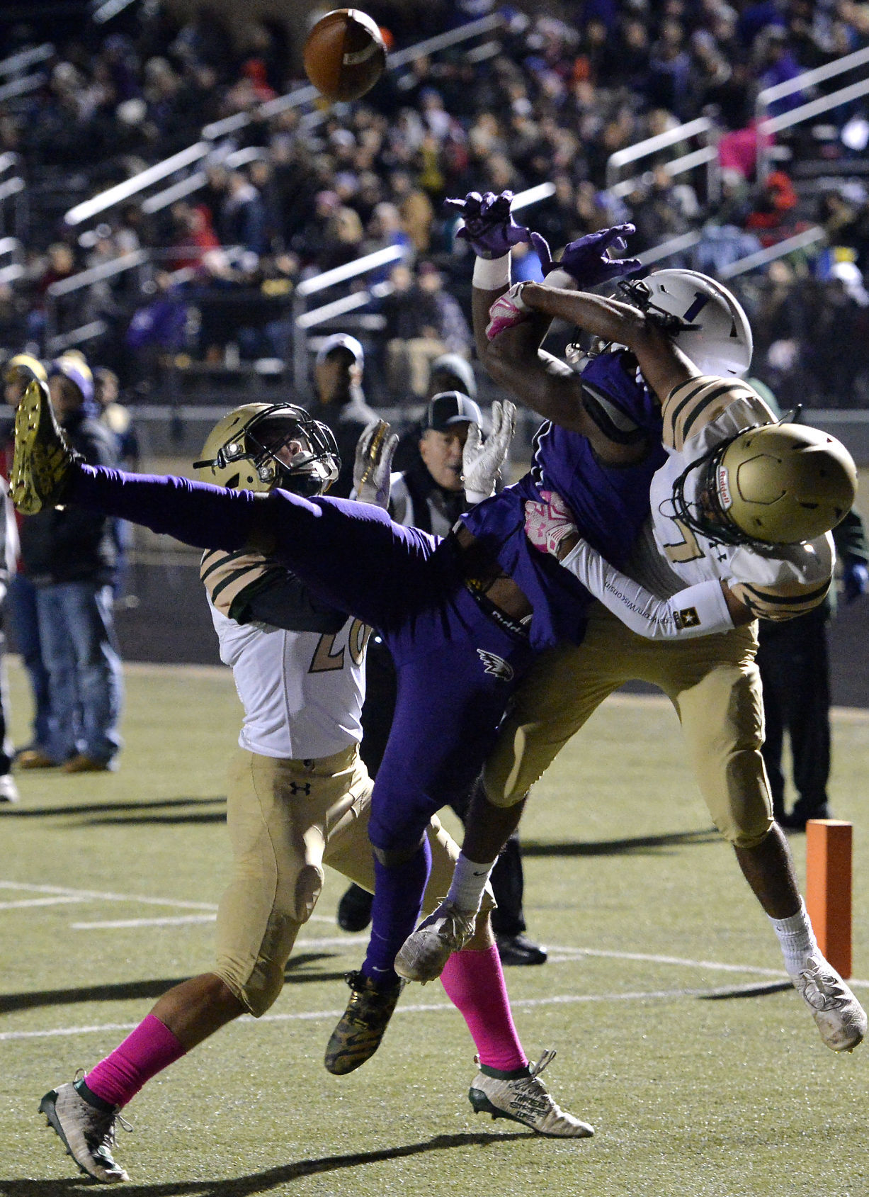 FOOTBALL INDIAN TRAIL